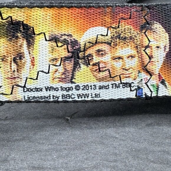 Buckle Down Belt Doctor Dr Who DW The Doctors Seatbelt Adjustable EUC Faces - Picture 6 of 6